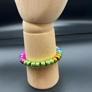 Multicolored beaded bracelet